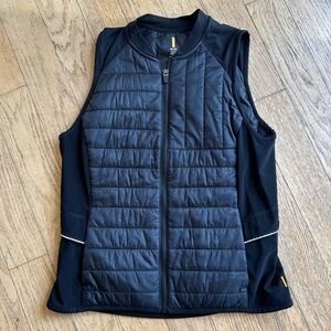 Lucy black running vest, size Medium